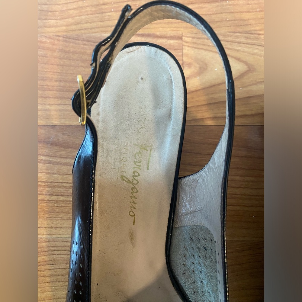 Salvatore Ferragamo - Vintage Black Patent Italian Leather Loafer - Size 9.5 - Picture 10 of 16